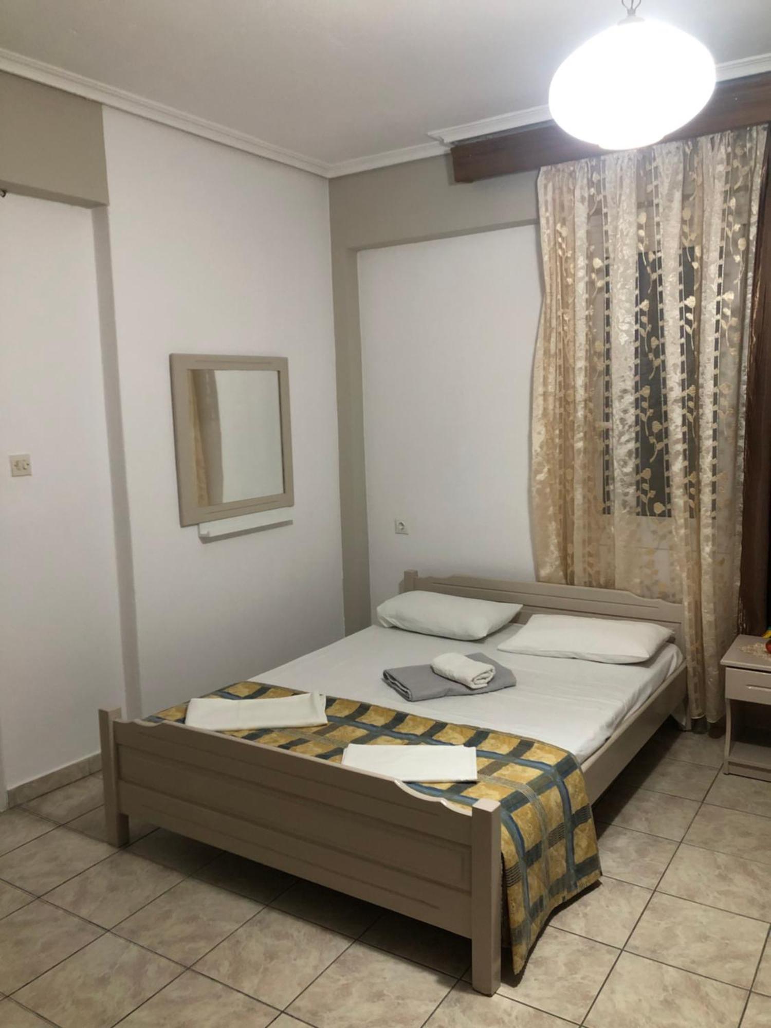 Nikis Rooms Paralía エクステリア 写真