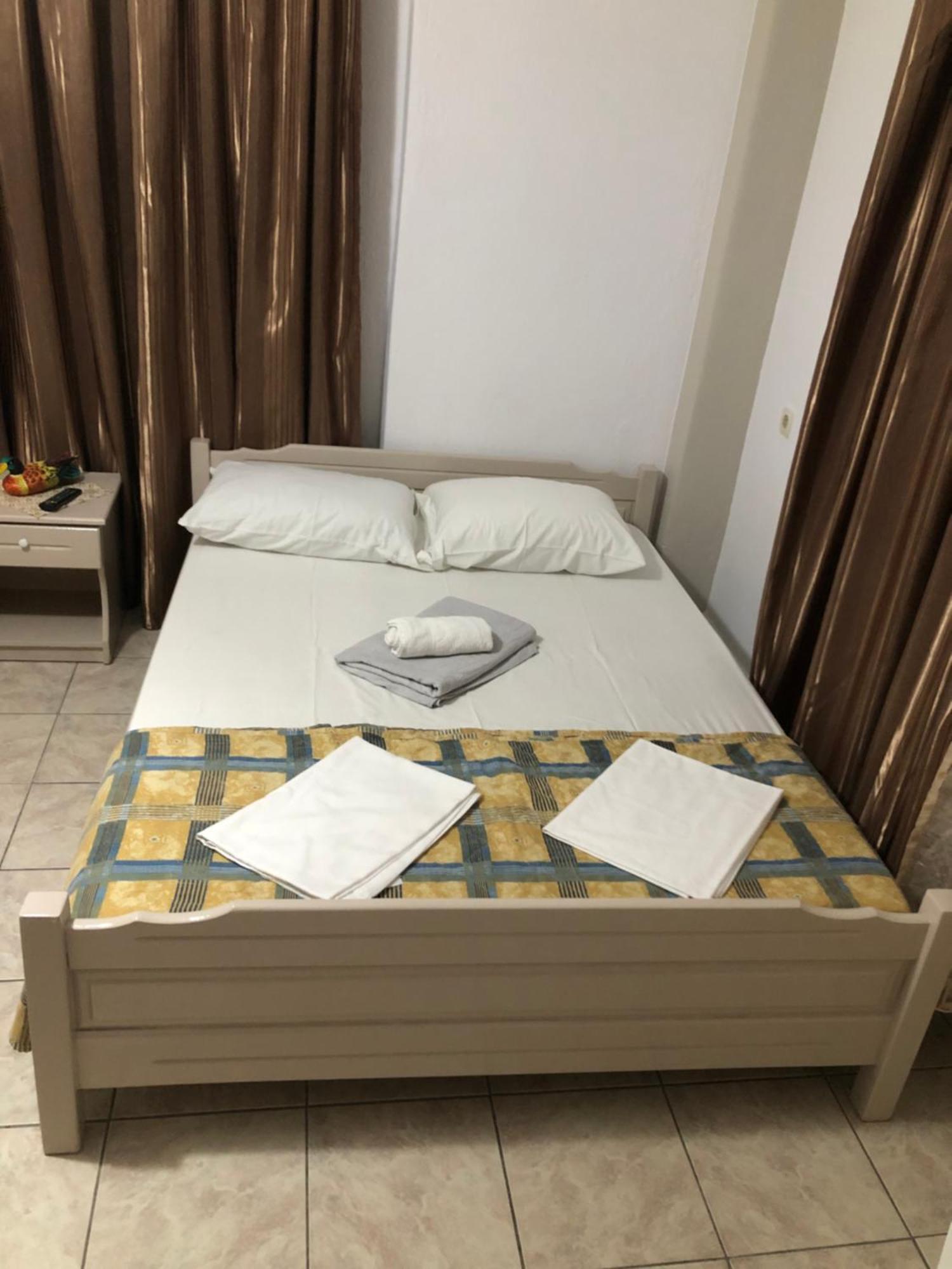 Nikis Rooms Paralía エクステリア 写真