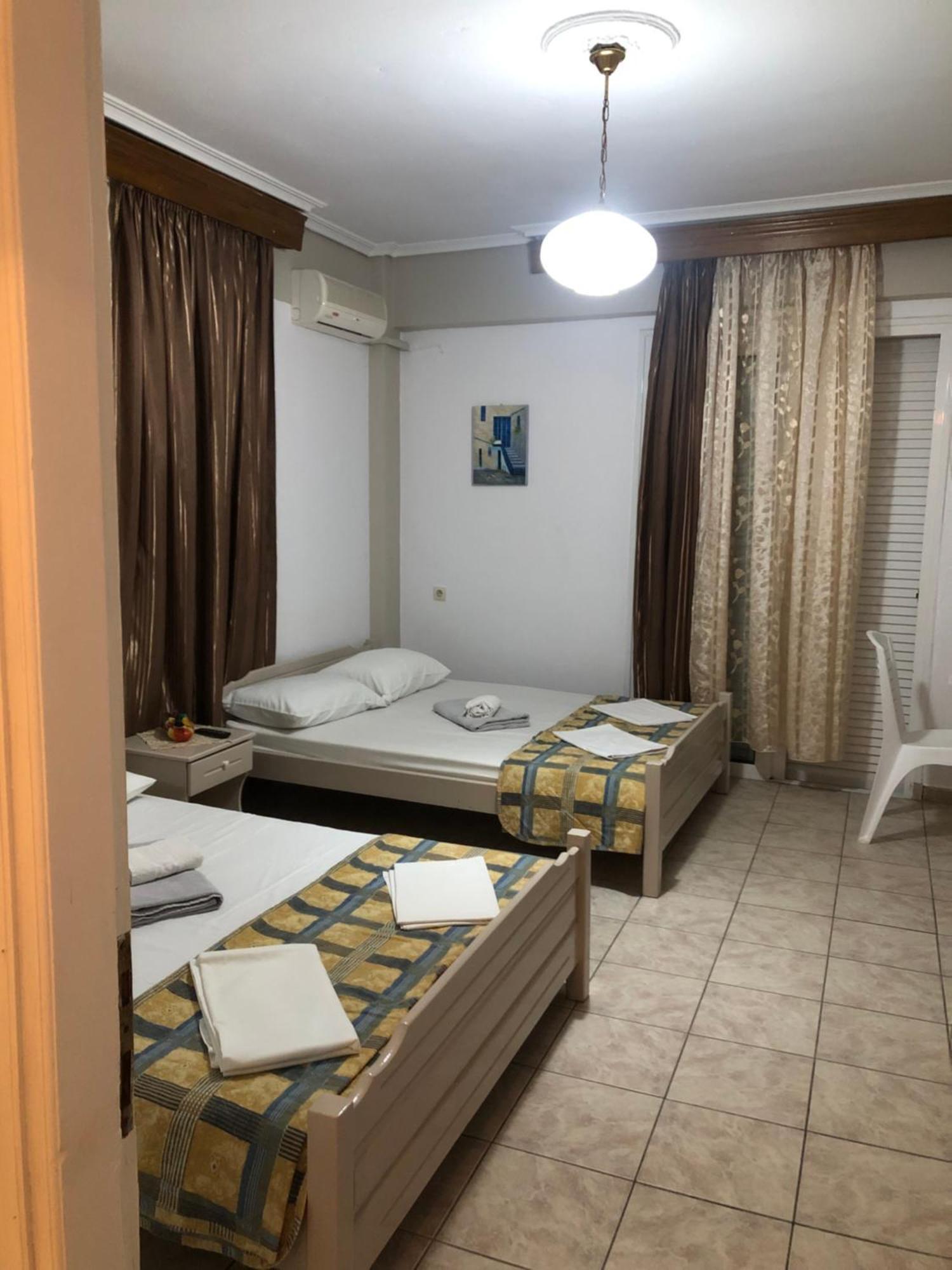 Nikis Rooms Paralía エクステリア 写真