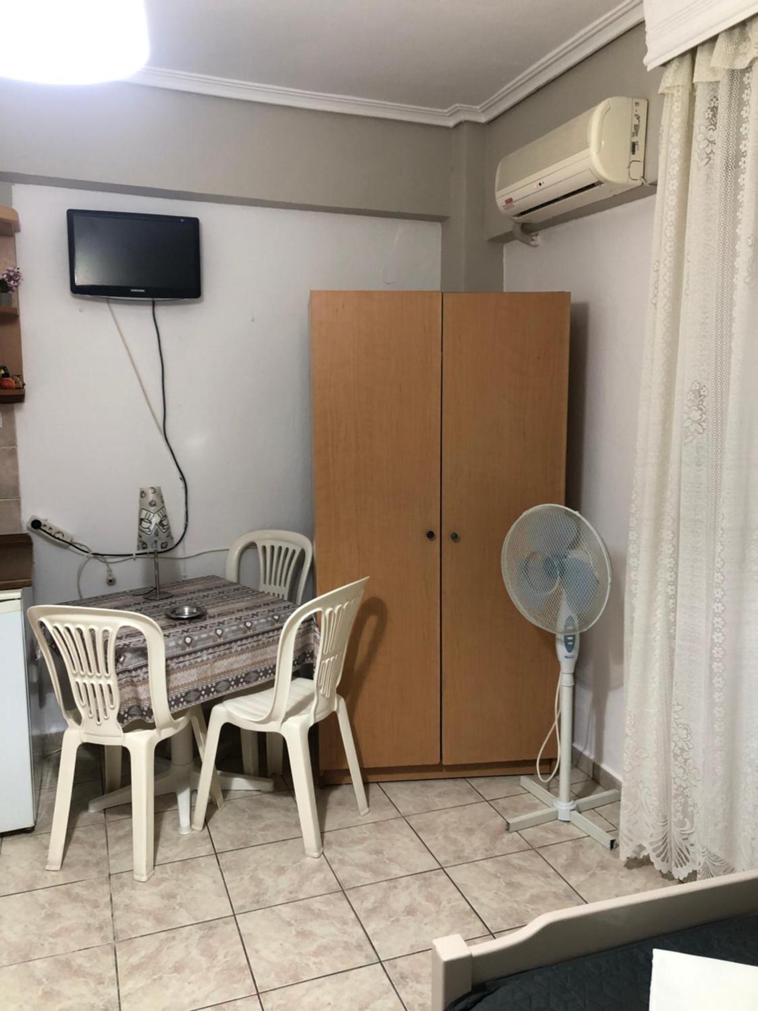 Nikis Rooms Paralía エクステリア 写真